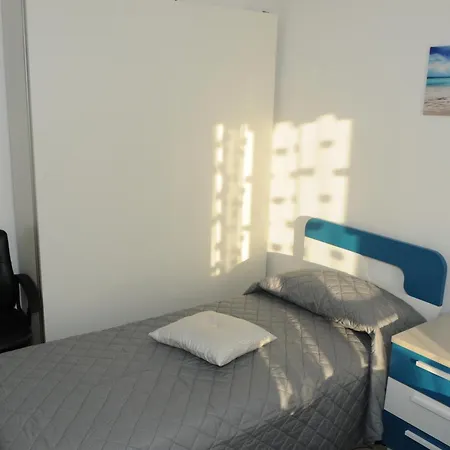 Ddn House Macchie (Bari)