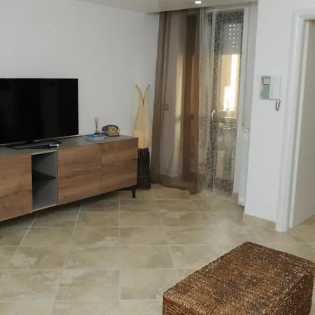 Ddn House Macchie (Bari)