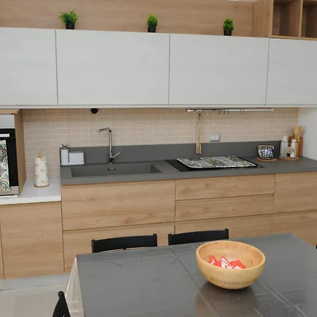 Apartment Ddn House