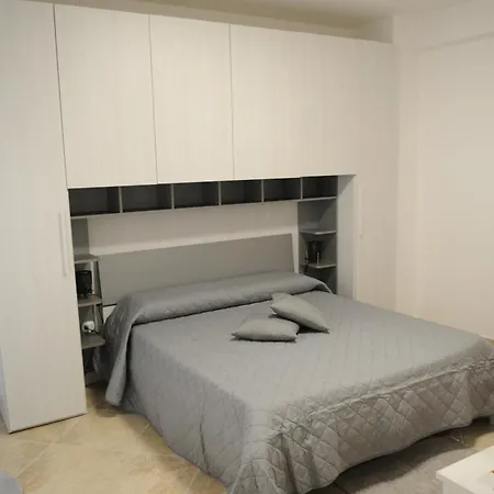 Ddn House *