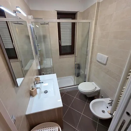 Appartement Apt-large Private Terrace - Sleeps 6 - Close To Bari Airport - Spacious And Relaxing-ddn House *